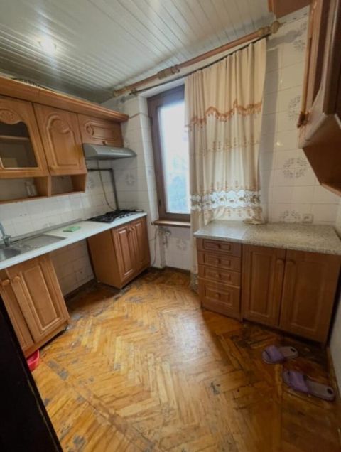 3-otaqlı mənzil, Neftçilər m., 70 m² — Bakı