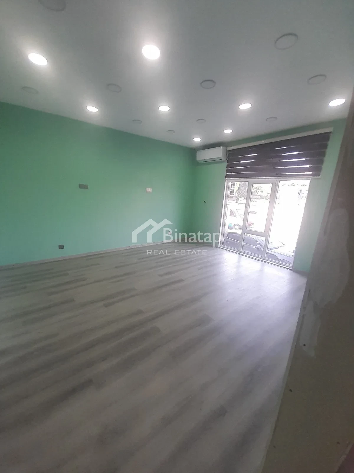 İcarəyə verilir 3 otaqlı ofis 100 m², Elmlər Akademiyası metrosu, Yasamal rayonu — 1 200 ₼ · Bakı · Ofis İcarəyə verilir 3 otaqlı ofis 100 m², Elmlər Akademiyası metrosu, Yasamal rayonu — Bakı