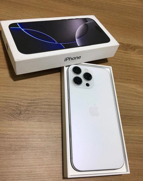 Apple iPhone 16 Pro Max White Titanium 256GB/8GB — 1 699 ₼ · Bakı · Smartfonlar Apple iPhone 16 Pro Max White Titanium 256GB/8GB — Bakı