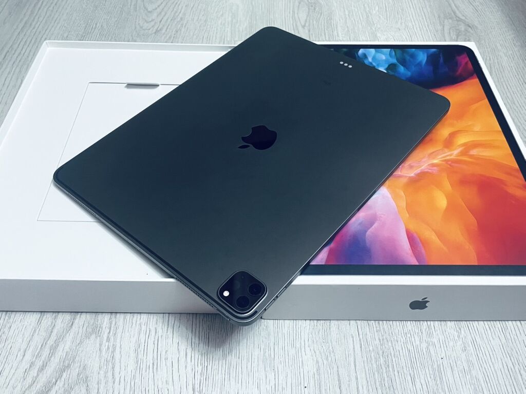 Apple iPad Pro 12.9( 2020 )128 gb yaddaş – Space Gray rəng əla — Apple, Bakı (4)