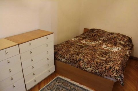 İcarəyə verilir 2 otaqlı köhnə tikili 70 m² — Bakı