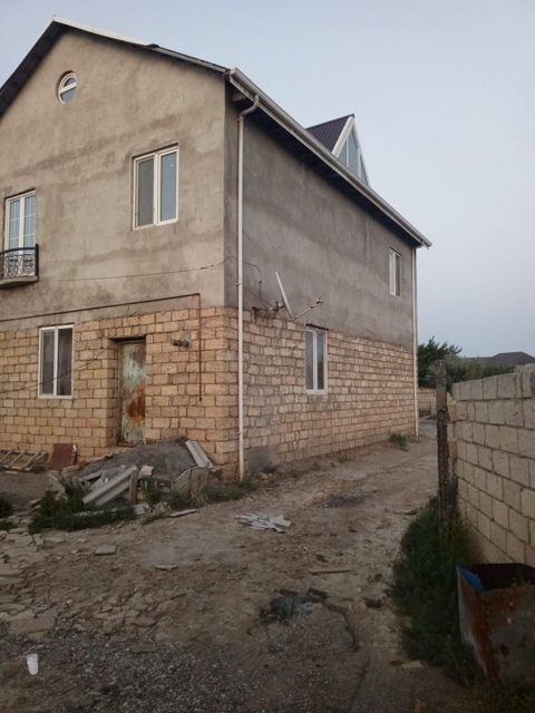 Satılır 7 otaqlı həyət evi/bağ evi 190 m² — 50 500 ₼ · Bakı · Ev, villa Satılır 7 otaqlı həyət evi/bağ evi 190 m² — Bakı