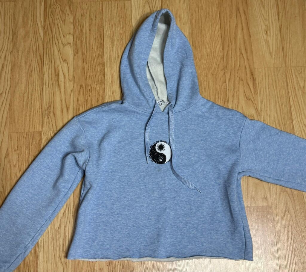 Koton Məhsul: Qadın kapüşonlu qısa svitşot (crop hoodie) - Rəng: Açıq — Hodie və sviter, Bakı (2)