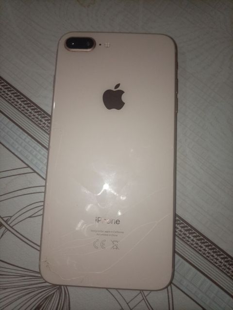 IPhone 8 Plus, Qızılı, Barmaq izi — 130 ₼ · Salyan · Apple iPhone IPhone 8 Plus, Qızılı, Barmaq izi — Salyan