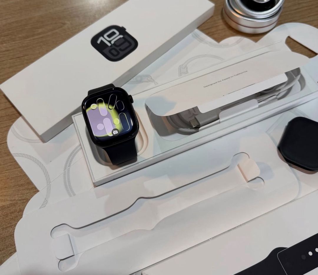 Apple Watch Series 10 Aluminum Jet Black 46mm — Ağıllı saatlar və biləkliklər, Bakı