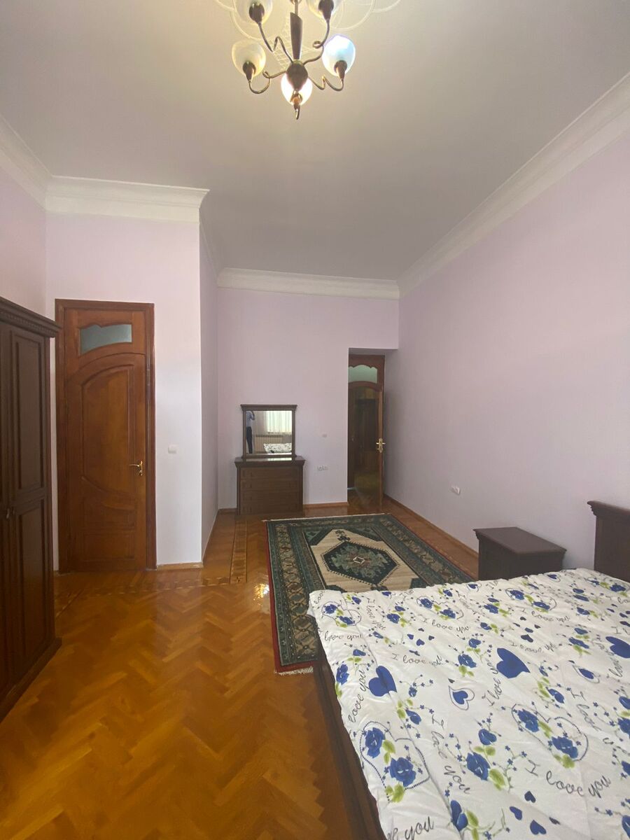 İcarəyə verilir 4 otaqlı köhnə tikili 120 m² — Mənzil, Bakı (5)