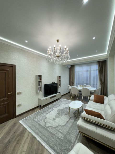 Satılır 3 otaqlı yeni tikili 90 m² — 350 000 ₼ · Bakı · Mənzil Satılır 3 otaqlı yeni tikili 90 m² — Bakı