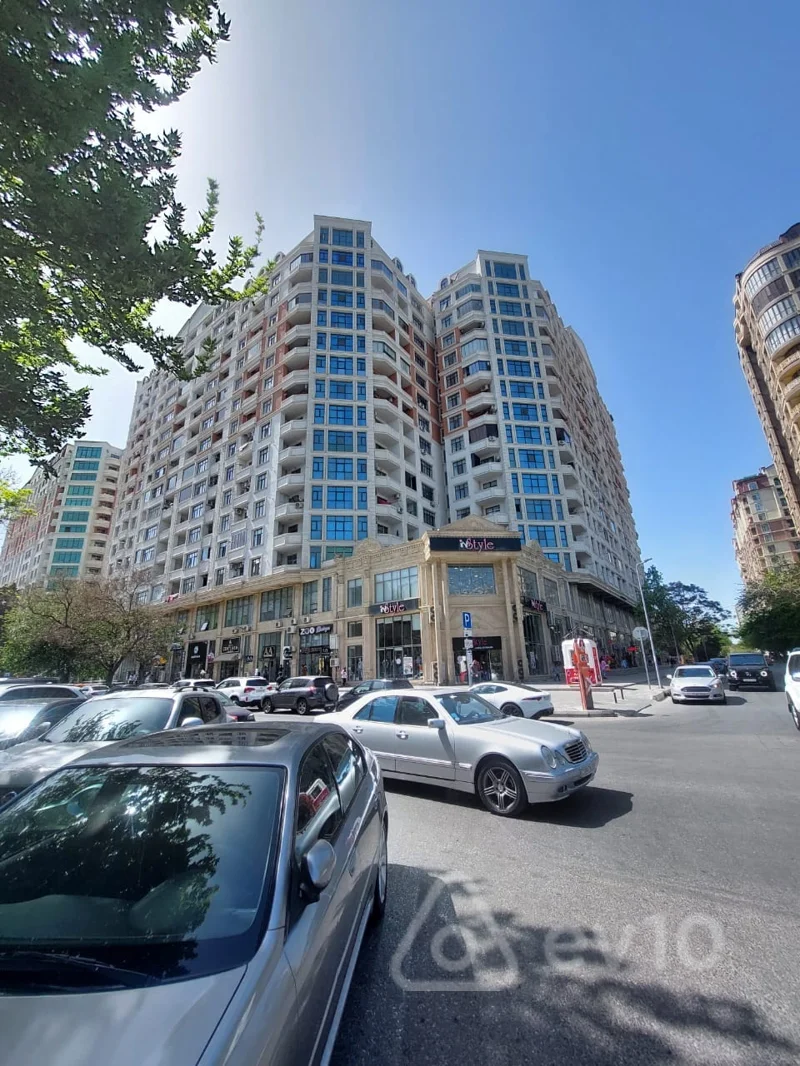 3 otaqlı mənzil, 125 m², Təbriz küçəsi — 597 000 ₼ · Bakı · Mənzil 3 otaqlı mənzil, 125 m², Təbriz küçəsi — Bakı