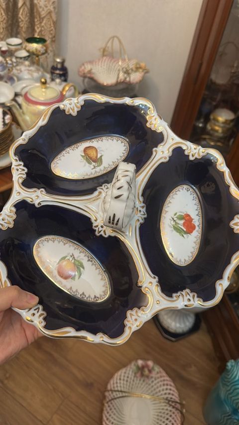 Porcelain meyvə/şirniyyat qabı – 3 bölməli, tutacaqlı - Material — Xırdalan