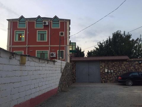Satılır 7 otaqlı həyət evi/bağ evi 500 m² — 220 000 ₼ · Bakı · Ev, villa Satılır 7 otaqlı həyət evi/bağ evi 500 m² — Bakı