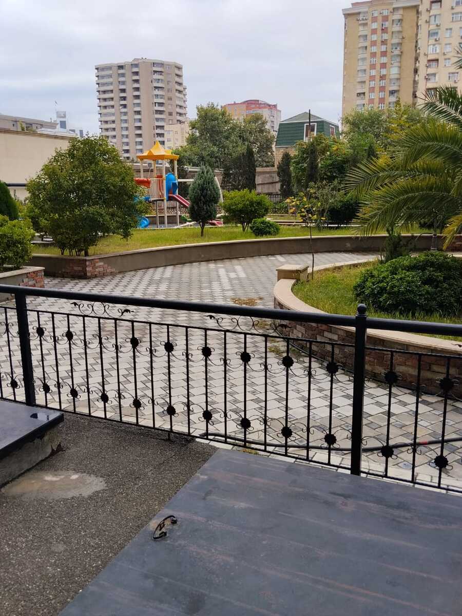 Satılır 4 otaqlı yeni tikili 322 m² — Mənzil, Bakı (3)