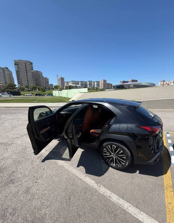 Lexus UX 200, 2023 il, 90000 km, 2 L — Avtomobillər, Bakı (5)