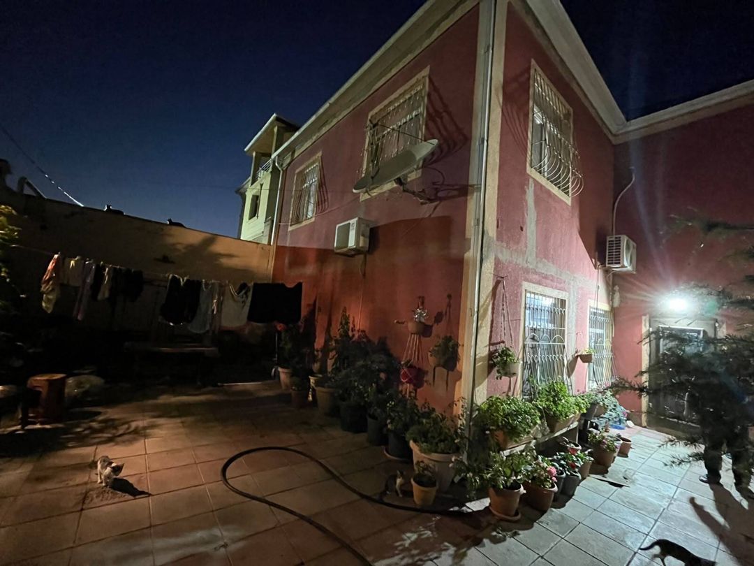 Satılır 6 otaqlı həyət evi/bağ evi 320 m² — Ev, villa, Bakı (12)