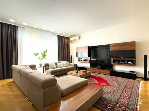 Satılır 4 otaqlı yeni tikili 200 m² — 800 000 ₼ · Bakı · Mənzil Satılır 4 otaqlı yeni tikili 200 m² — Bakı
