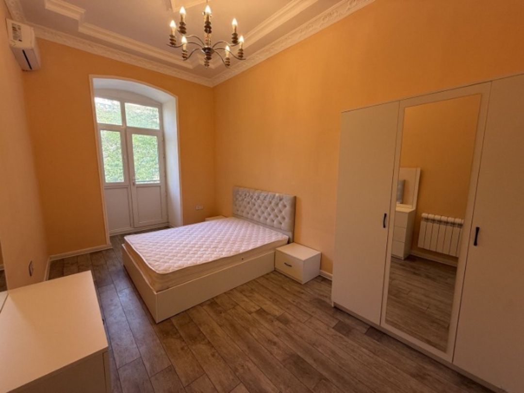 Satılır 4 otaqlı köhnə tikili 125 m² — Mənzil, Bakı (6)