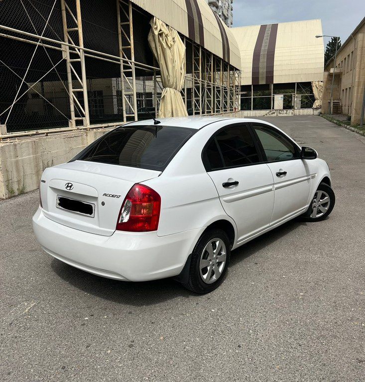 Hyundai Accent, 1.4 L, 2009 il, 259 000 km — Avtomobillər, Bakı (4)