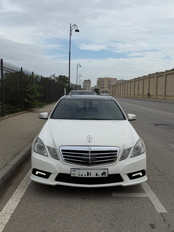 Mercedes E 350, 3.0 L, 2010 il, 253 000 km — Avtomobillər, Bakı (2)