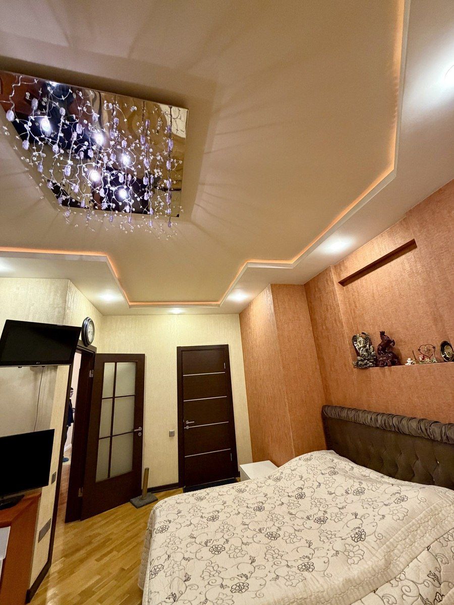 Satılır 4 otaqlı yeni tikili 200 m² — Mənzil, Bakı (10)