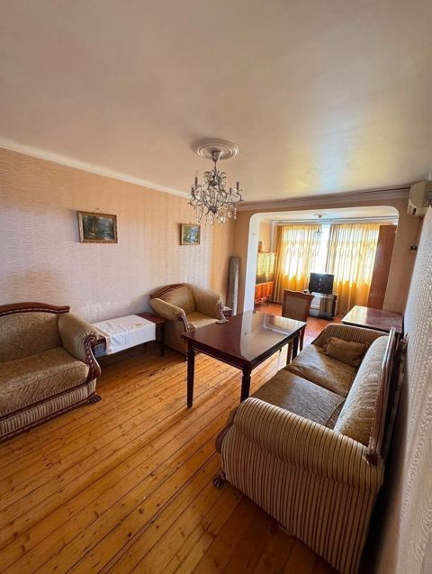 İcarəyə verilir 3 otaqlı köhnə tikili 65 m² — Sercan Bey