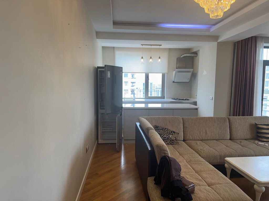 Yasamalda, Şərifzadə Küçəsində "S MTK"-da 97 m² Təmirli 3 Otaqlı — Mənzil, Bakı (4)
