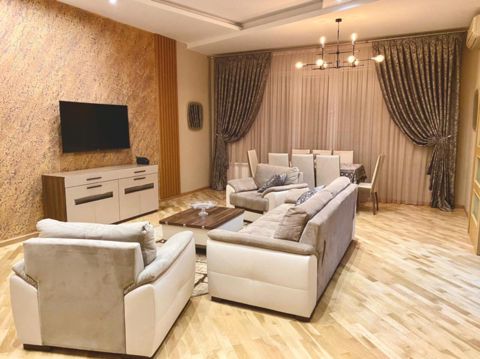 İcarəyə verilir 3 otaqlı yeni tikili 140 m² — 1 600 ₼ · Bakı · Mənzil İcarəyə verilir 3 otaqlı yeni tikili 140 m² — Bakı