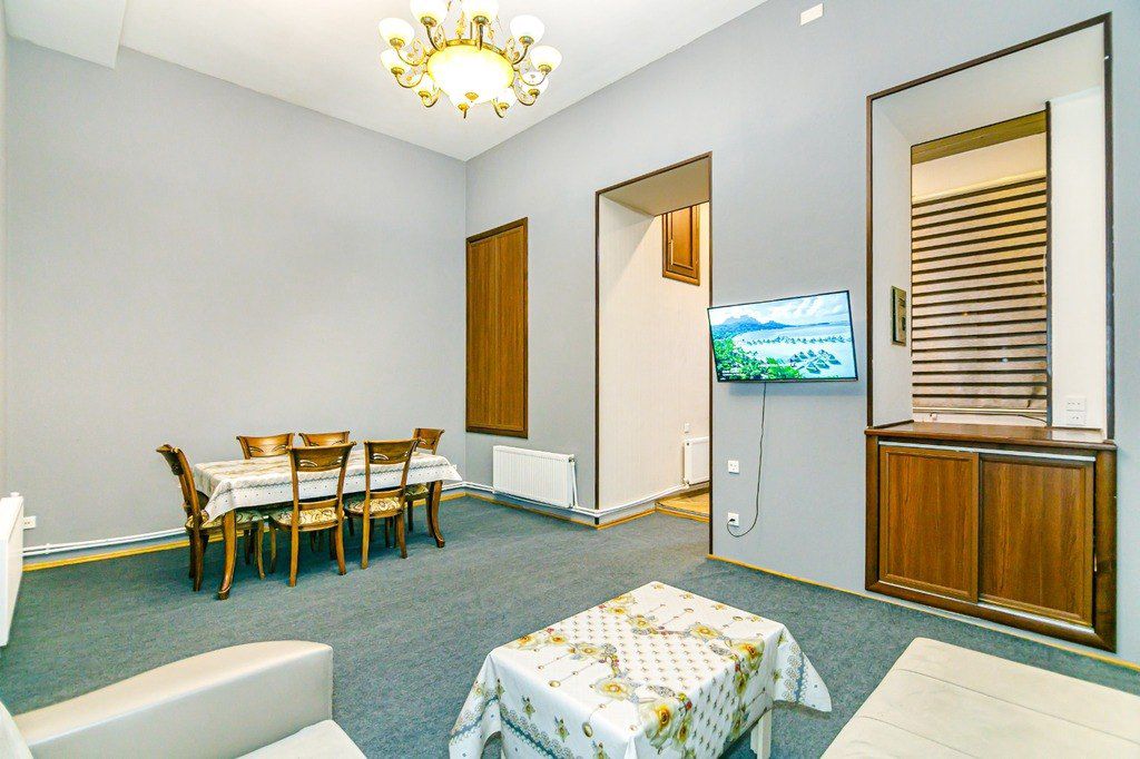 İcarəyə verilir 2 otaqlı köhnə tikili 60 m² — Mənzil, Bakı (2)