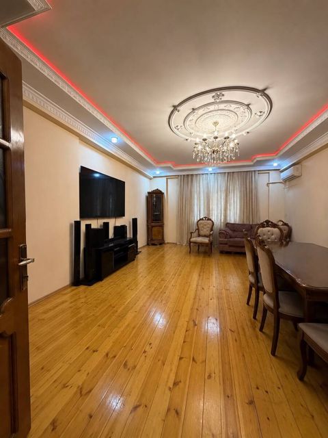 Satılır 3 otaqlı yeni tikili 131 m² — Bakı
