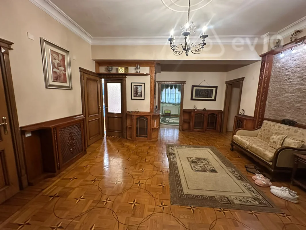 3 otaqlı mənzil, 140 m², Naxçıvani küçəsi — kirayə — Mənzil, Bakı (5)