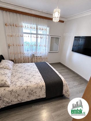 Satılır 5 otaqlı 125 m² köhnə tikili Binəqədi r — Mənzil (3)