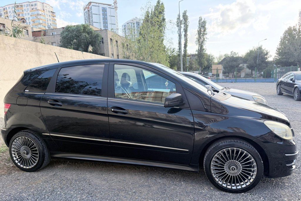 Mercedes B 180, 1.7 L, 2010 il, 102 000 km 77-XM-956 — Avtomobillər, Bakı (3)