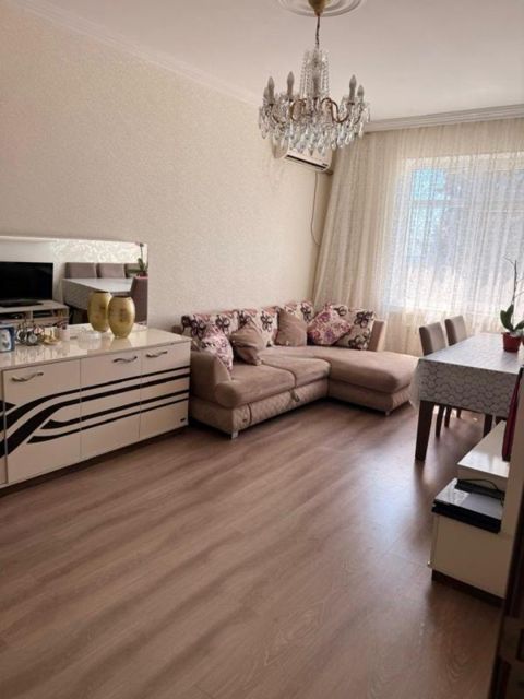 Satılır 3 otaqlı köhnə tikili 65 m² — Daire