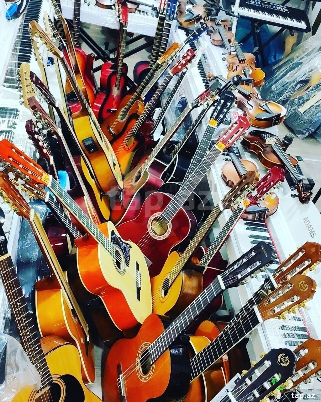 Klassik gitara, Yeni, Ünvandan götürmə — Musiqiə alətləri, Bakı (10)