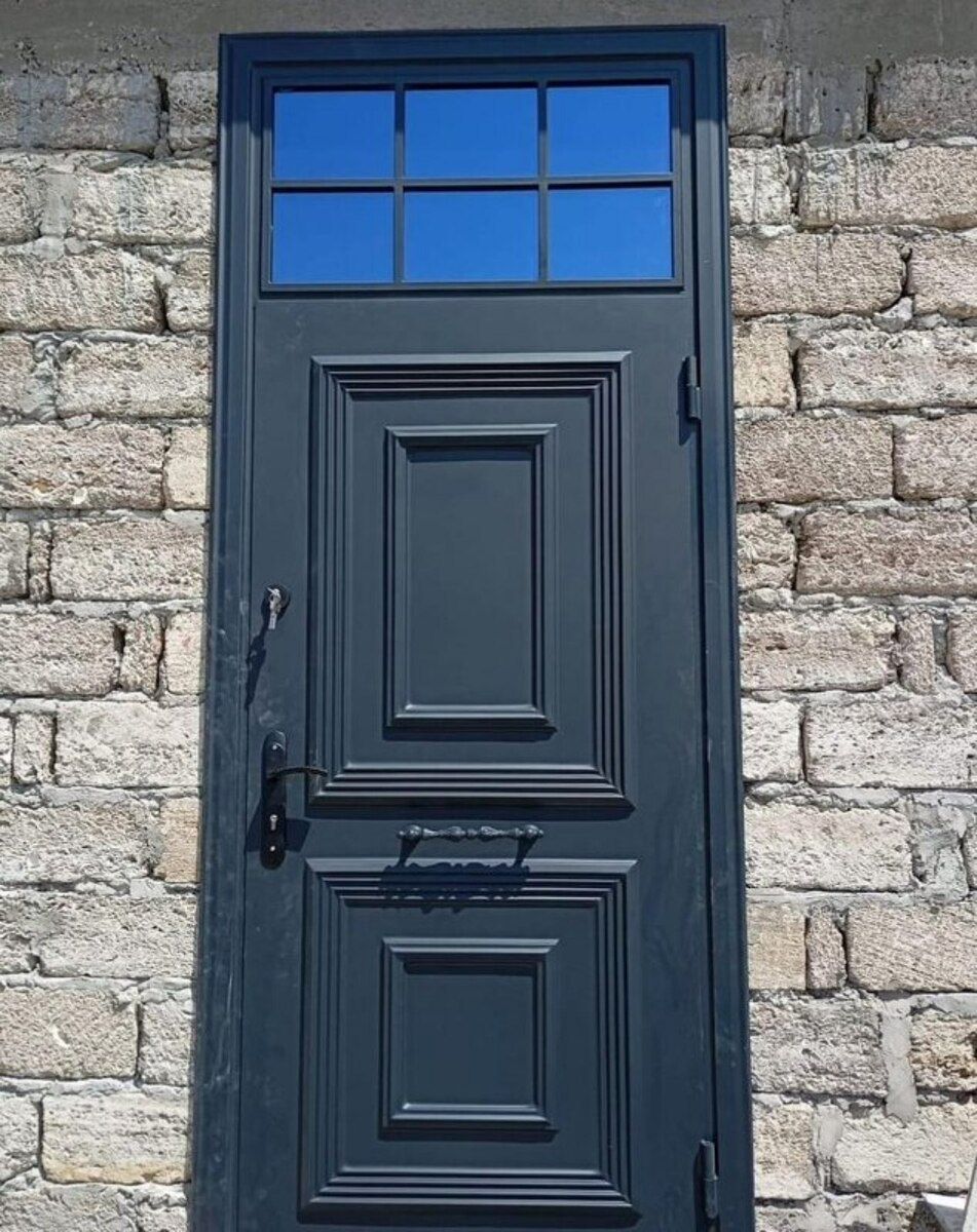 Seyf qapı — Təmir və inşaat, Bakı
