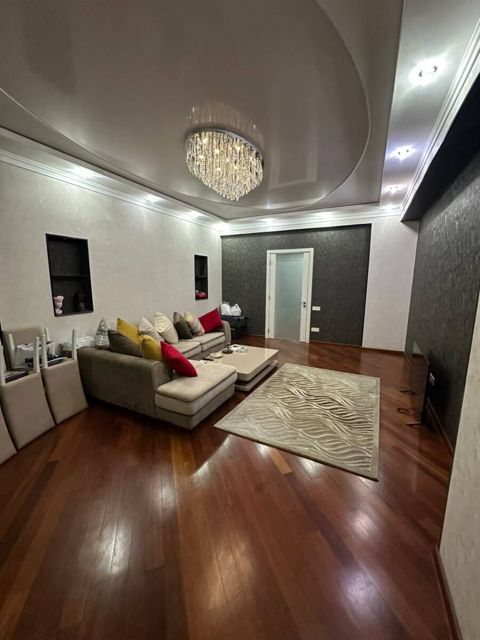 İcarəyə verilir 3 otaqlı yeni tikili 135 m² — 1 400 ₼ · Bakı · Mənzil İcarəyə verilir 3 otaqlı yeni tikili 135 m² — Bakı