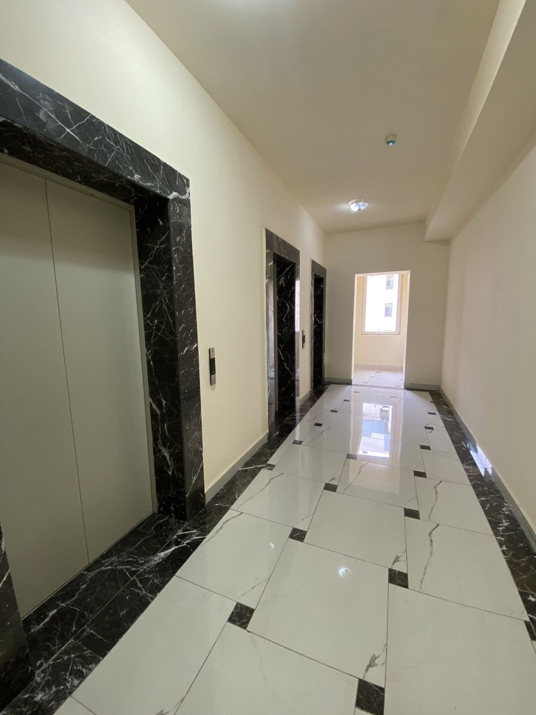 Satılır 4 otaqlı yeni tikili 195 m² — Mənzil, Bakı (9)