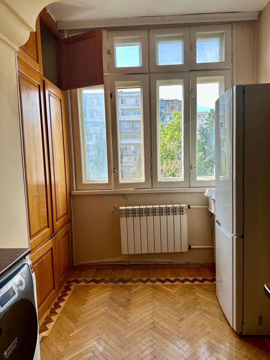 Satılır 3 otaqlı köhnə tikili 85 m² — Mənzil, Bakı (2)