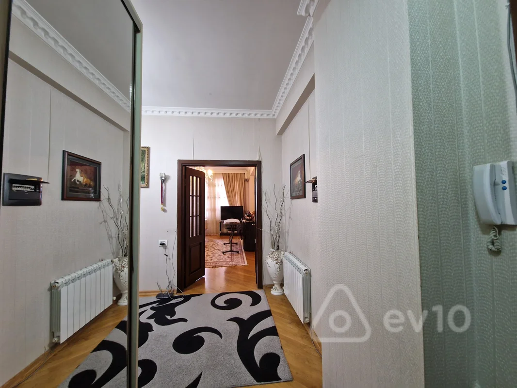 3 otaqlı mənzil, 111 m², Rüstəm Rüstəmov küçəsi — Mənzil, Bakı (11)