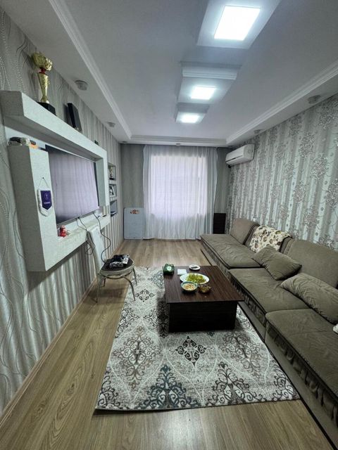 Satılır 3 otaqlı köhnə tikili 75 m² — Bakı
