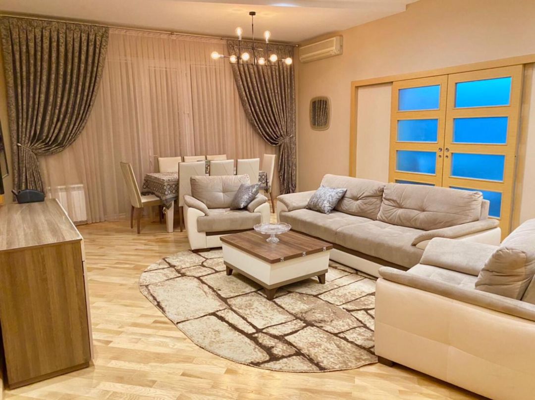 İcarəyə verilir 3 otaqlı yeni tikili 140 m² — Mənzil, Bakı (2)