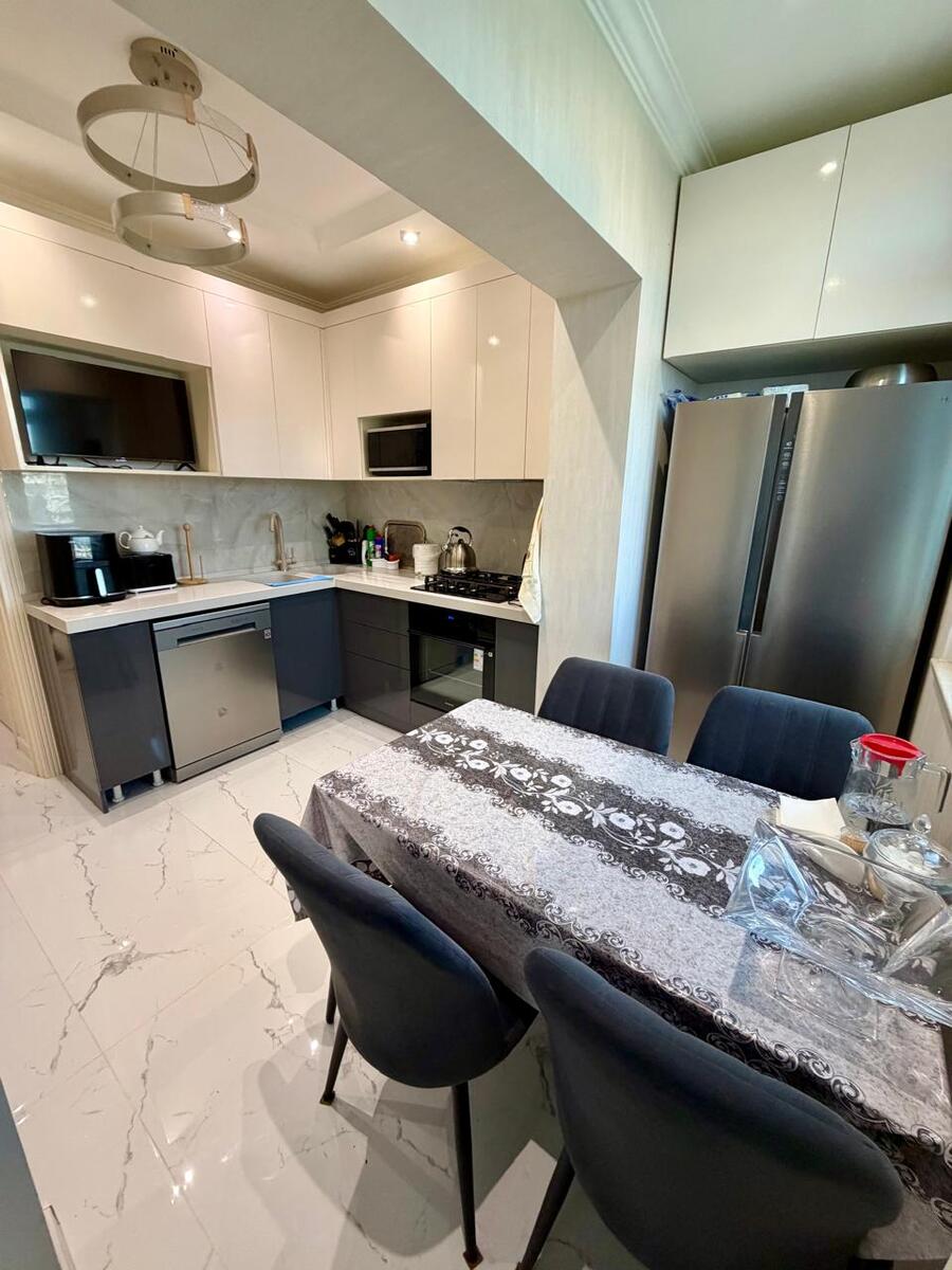 Satılır 2 otaqlı köhnə tikili 65 m² — Mənzil, Bakı (3)