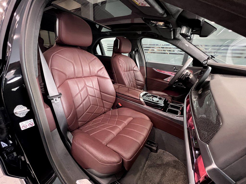 BMW 740, 3.0 L, 2023 il, 34 000 km — Avtomobillər, Bakı (12)
