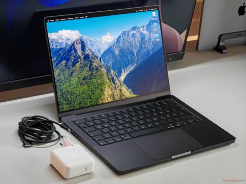 Apple Macbook Pro 14 m5 chip — Bakı