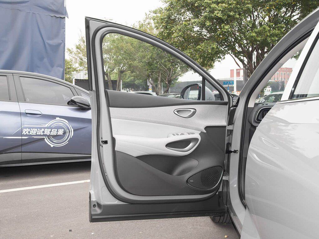 BYD Sea Lion 05, 50.1 kWh, 2026 il, yeni — Avtomobillər (11)