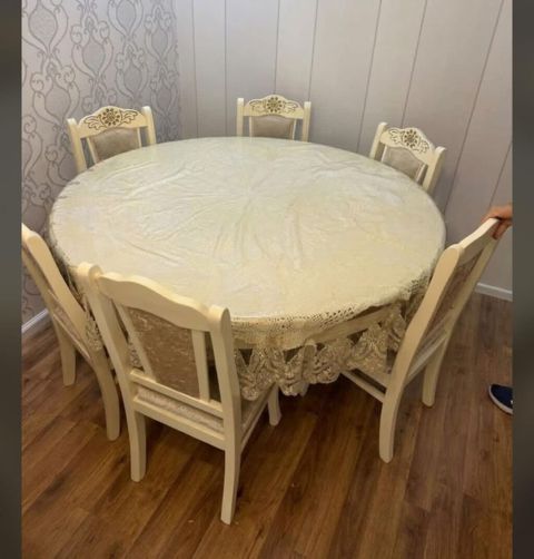 Oval masa 6 stulla. 330azn. masa acilandi ağır masadi unvan — 330 ₼ · Bakı · Masalar və stullar Oval masa 6 stulla. 330azn. masa acilandi ağır masadi unvan — Bakı