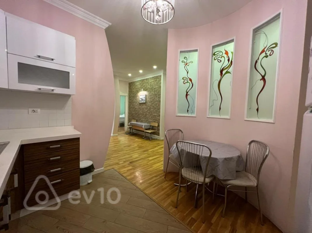 3 otaqlı mənzil, 120 m², 28 May küçəsi — kirayə — Mənzil, Bakı (4)