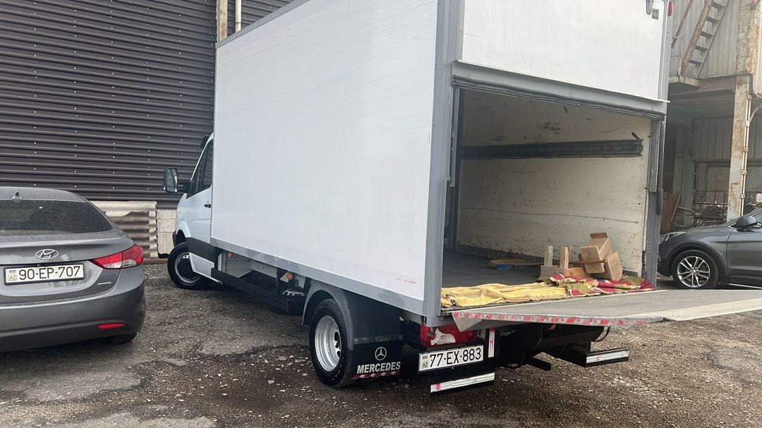 Mebellərin daşınmasa yığılması — Logistika, Bakı