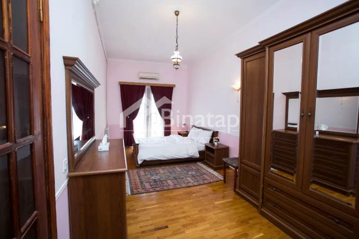 Satılır 5 otaqlı həyət evi / bağ evi 200 m², İçərişəhər metrosu, Səbail rayonu — Ev, villa, Bakı (4)