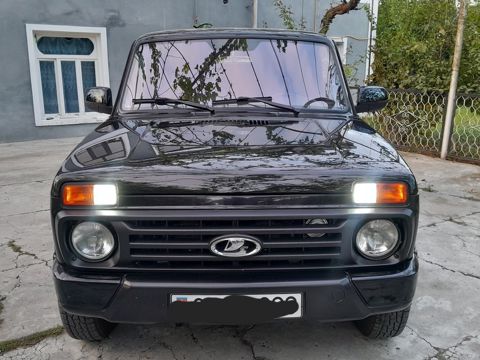 Lada (VAZ) Niva, 1.7 L, 2018 il, 80 000 km — Yevlax