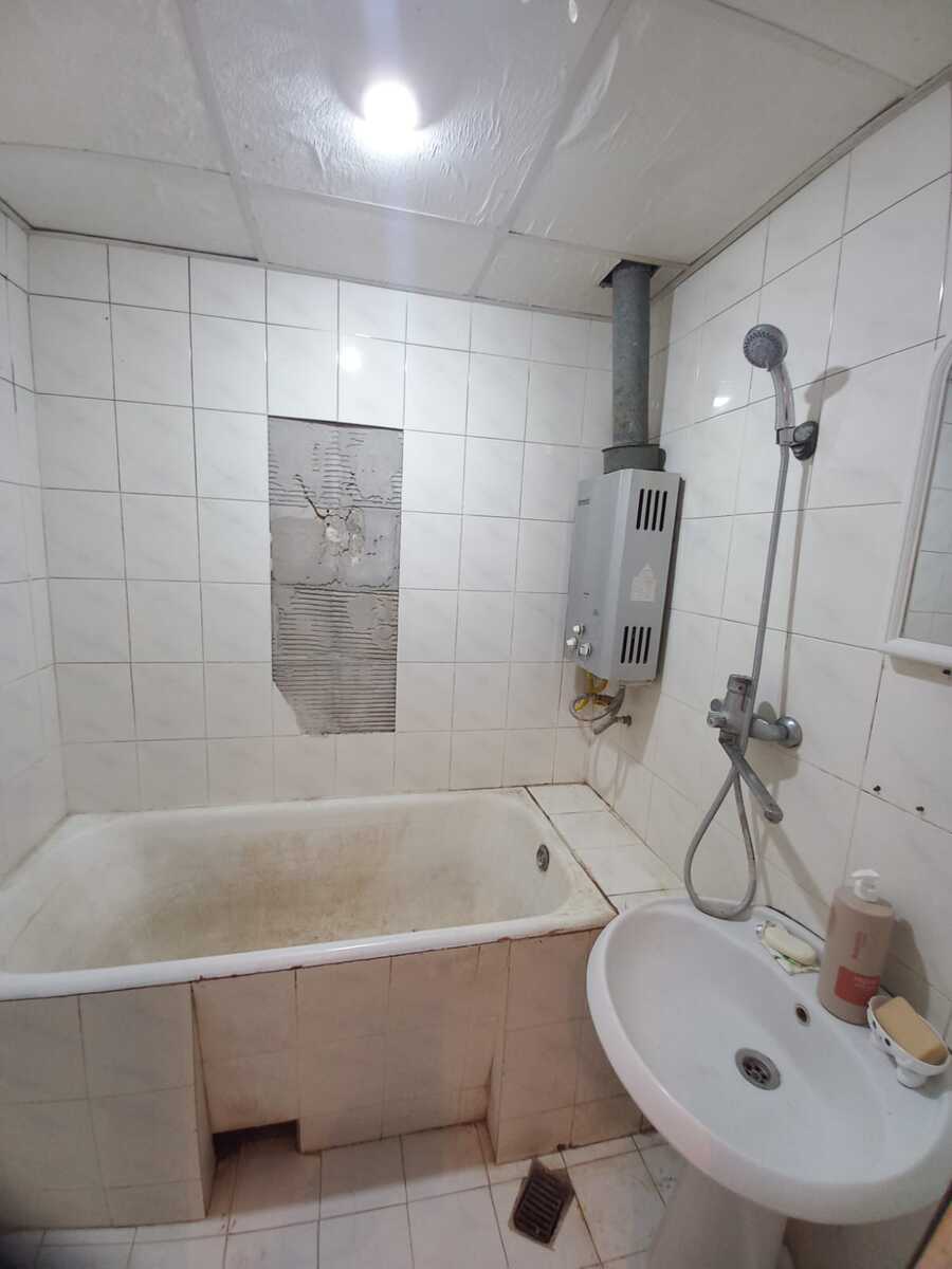 Satılır 2 otaqlı köhnə tikili 60 m² — Mənzil, Bakı (7)