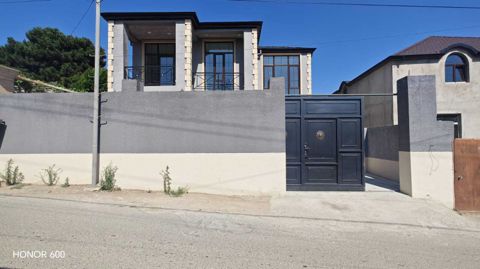 Satılır 7 otaqlı həyət evi/bağ evi 280 m² — 190 000 ₼ · Bakı · Ev, villa Satılır 7 otaqlı həyət evi/bağ evi 280 m² — Bakı
